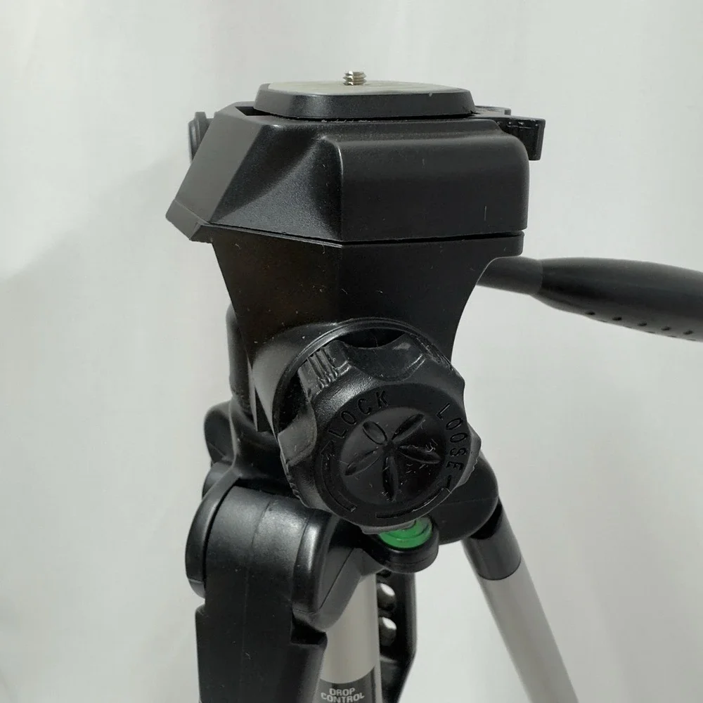 Adjustable Camera Tripod Stand With Handle Lightweight Aluminum For DSLR